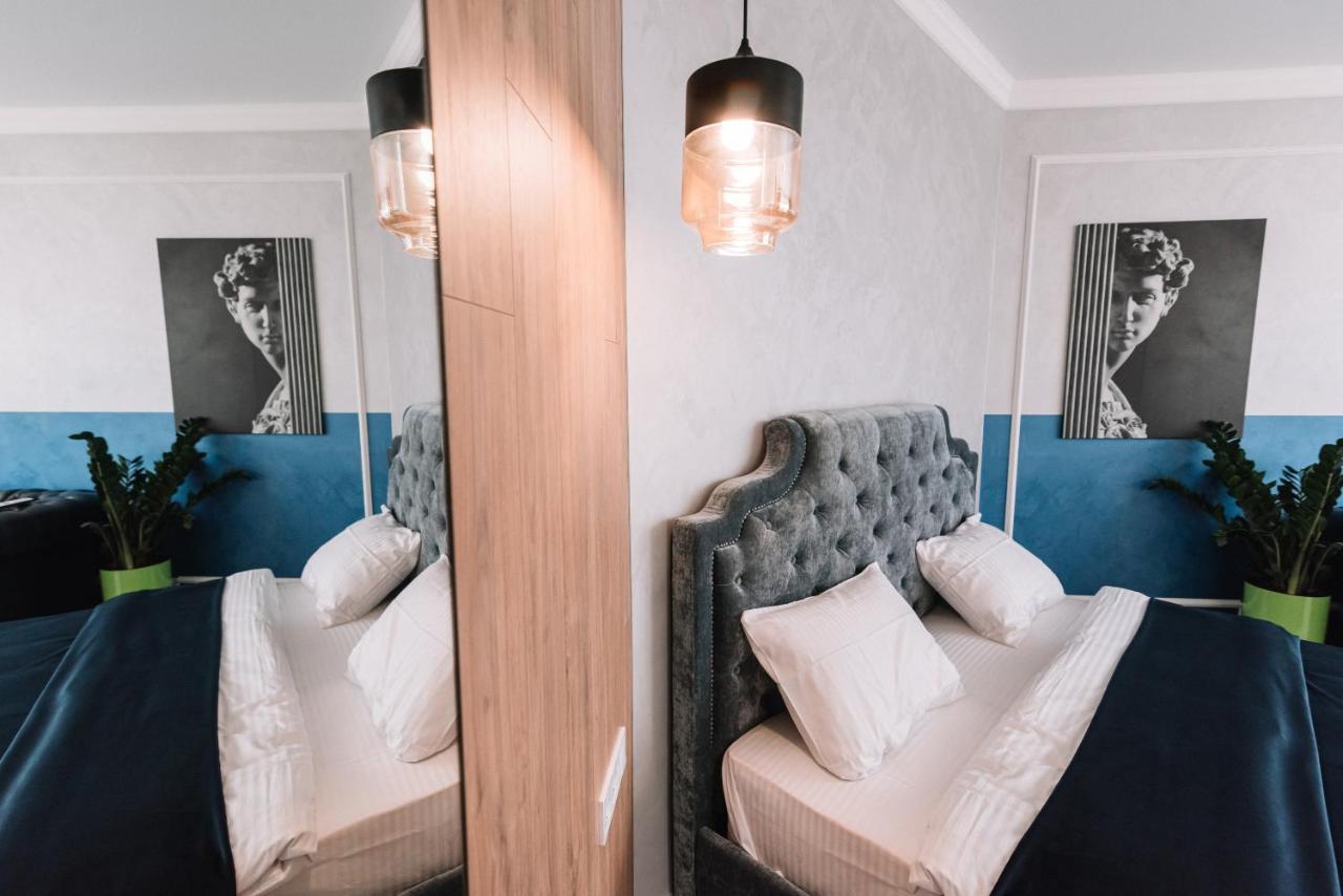 Royal Tower Vip Smart Apartments 3 Kiev Buitenkant foto