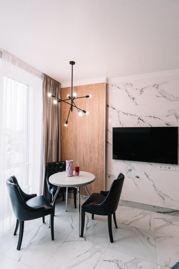 Royal Tower Vip Smart Apartments 3 Kiev Buitenkant foto